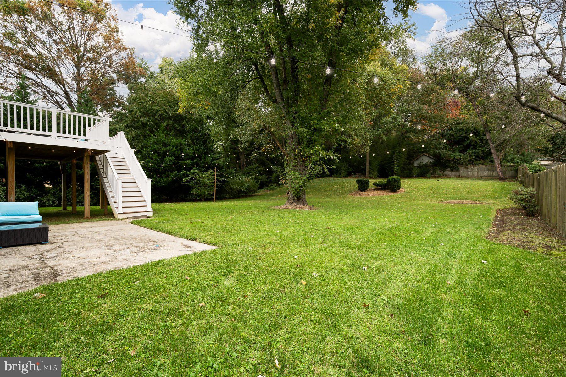 12204 SIR LANCELOT DR