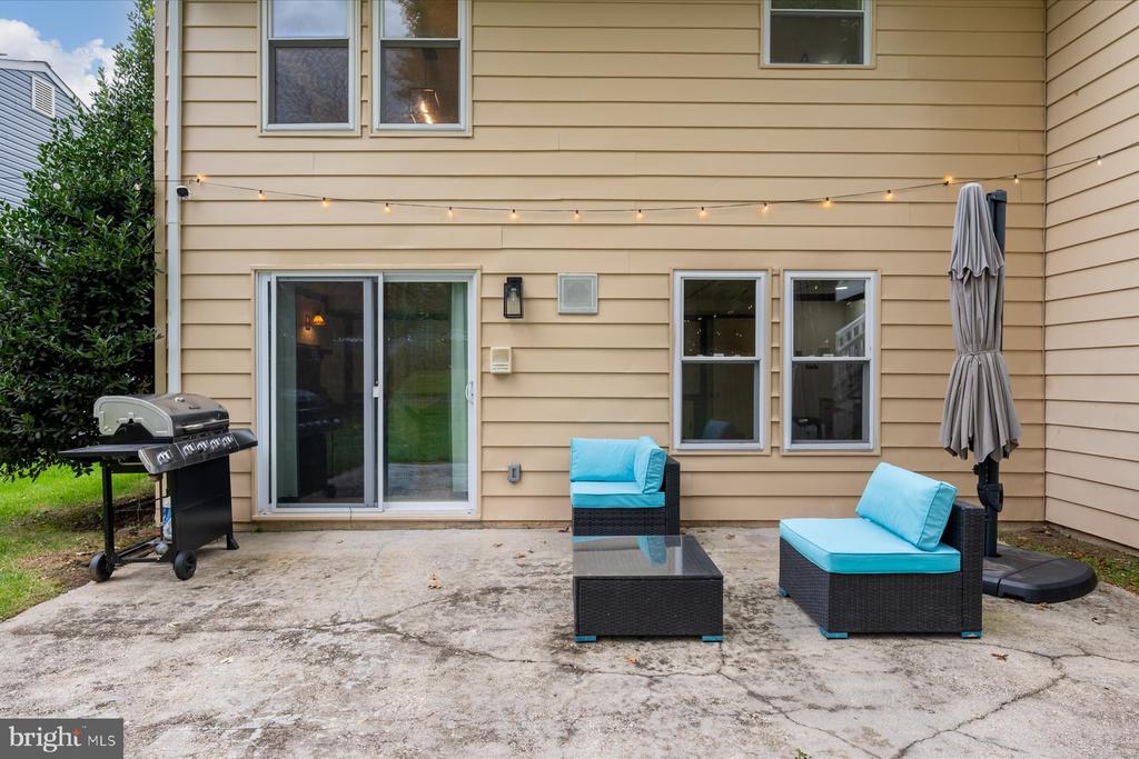 12204 SIR LANCELOT DR