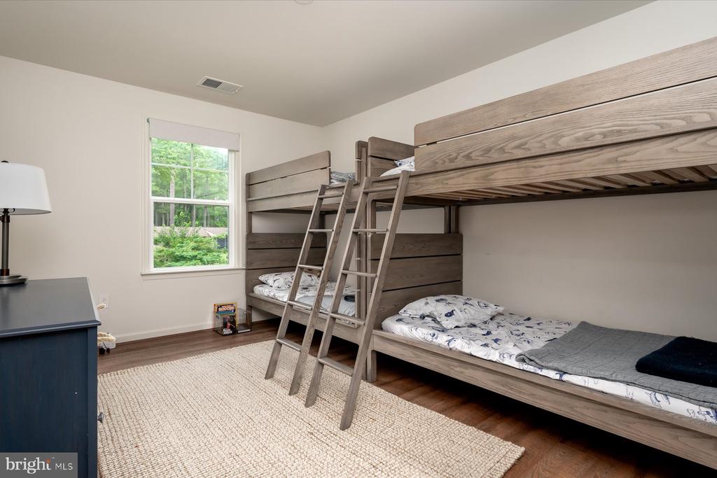 544 Talbot Rd