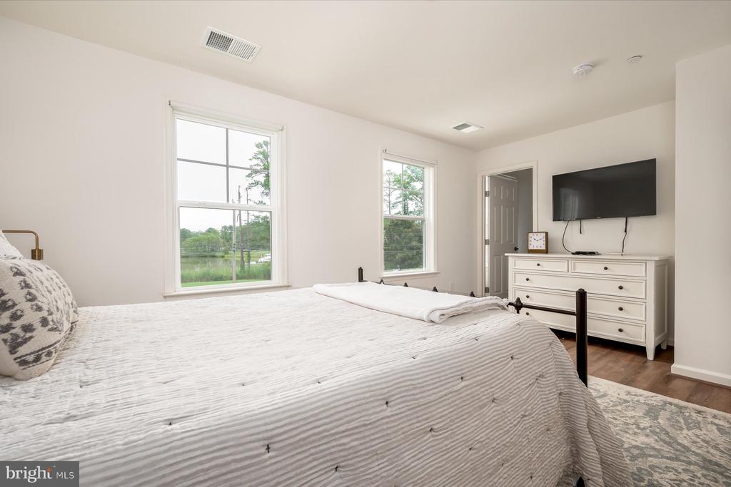 544 Talbot Rd
