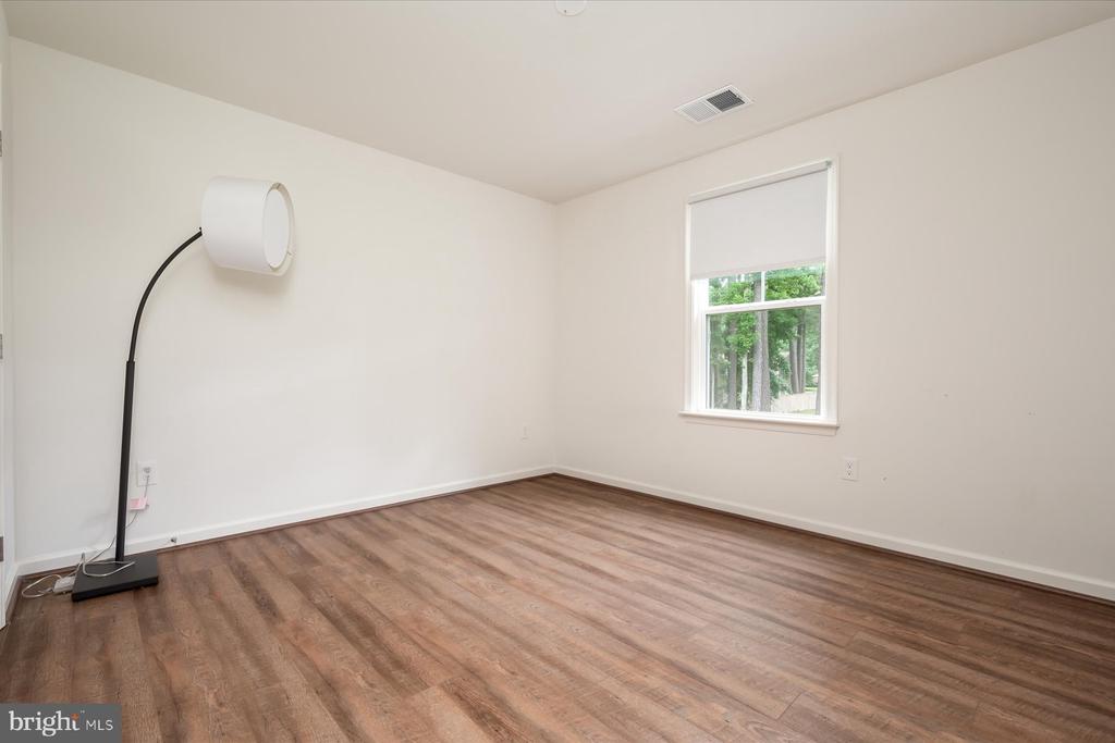 544 Talbot Rd