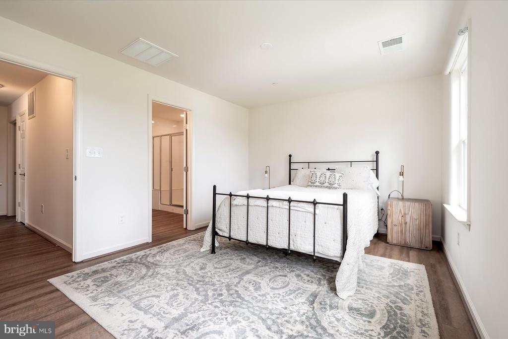 544 Talbot Rd