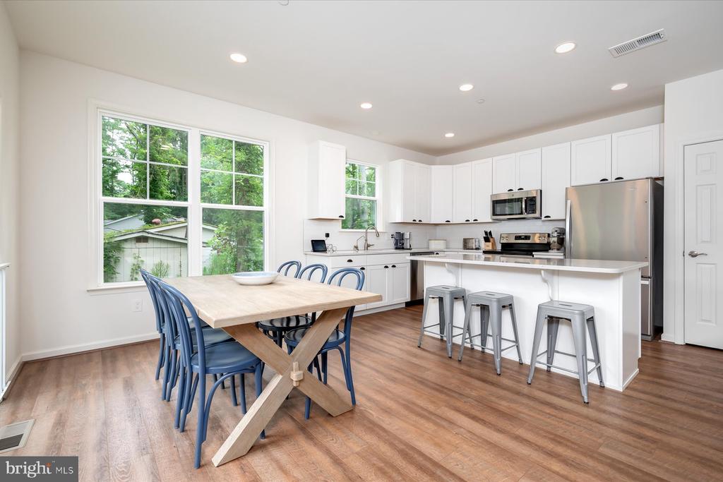 544 Talbot Rd