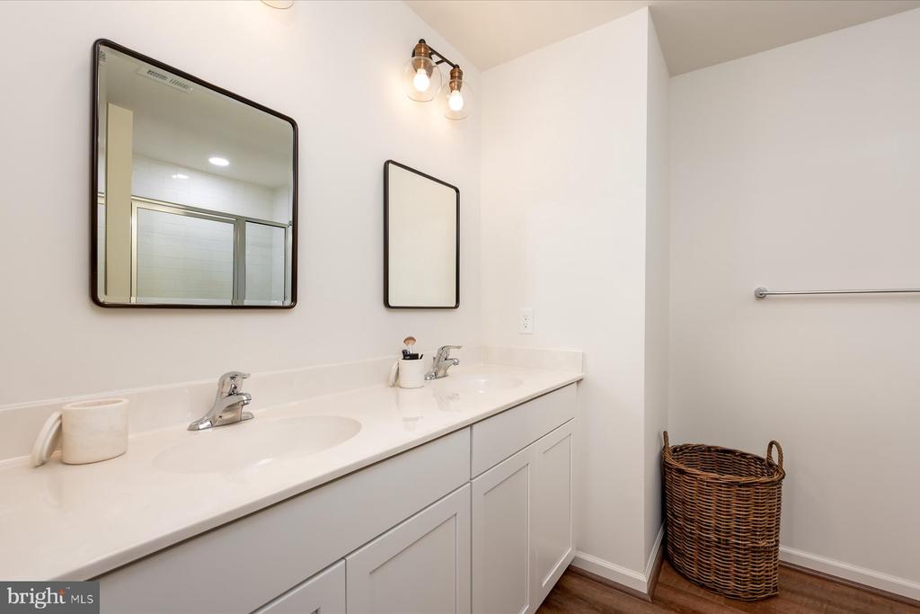 544 Talbot Rd