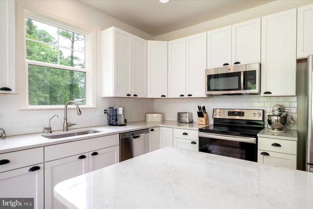 544 Talbot Rd