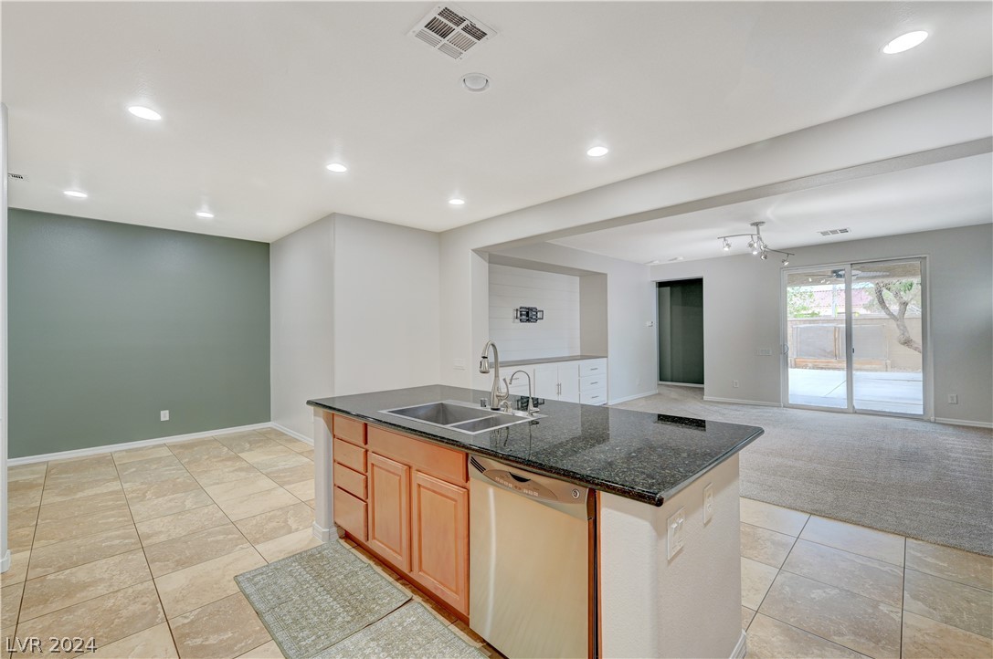 2520 Sturrock Drive