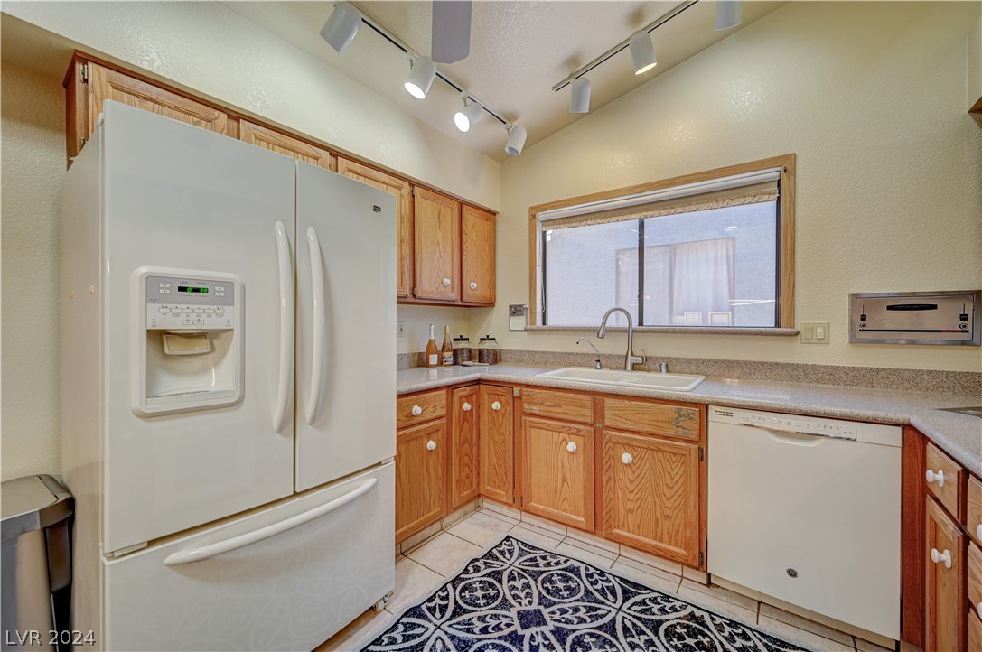 708 Skipjack Drive