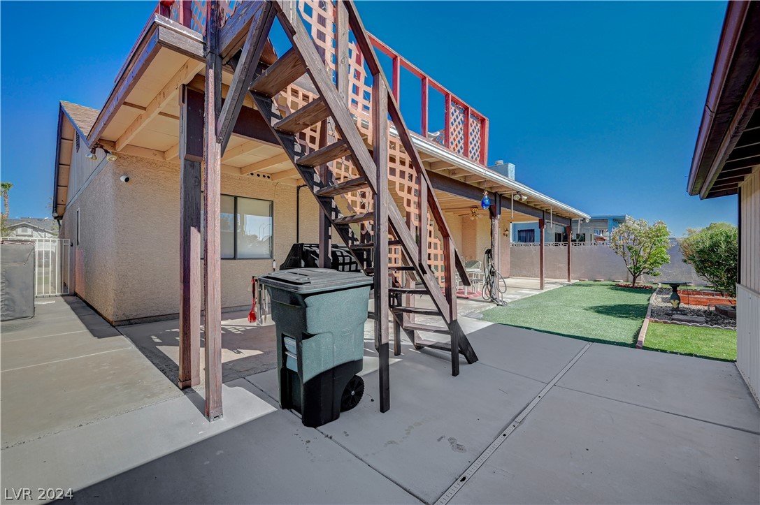 708 Skipjack Drive