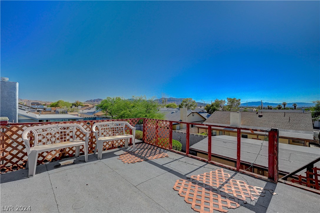 708 Skipjack Drive