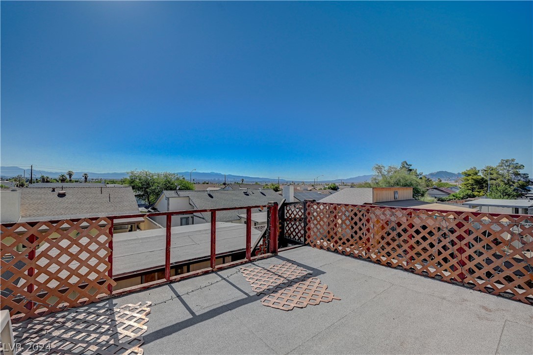708 Skipjack Drive