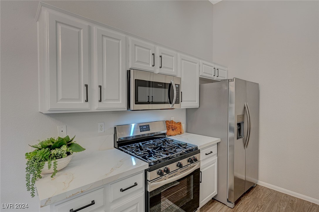 2305 West Horizon Ridge Parkway 3522