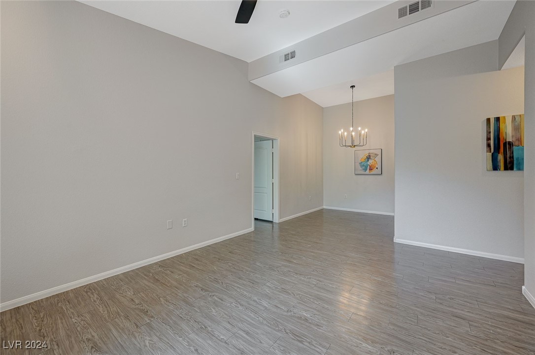 2305 West Horizon Ridge Parkway 3522