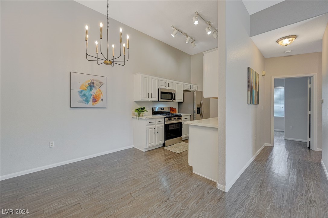 2305 West Horizon Ridge Parkway 3522