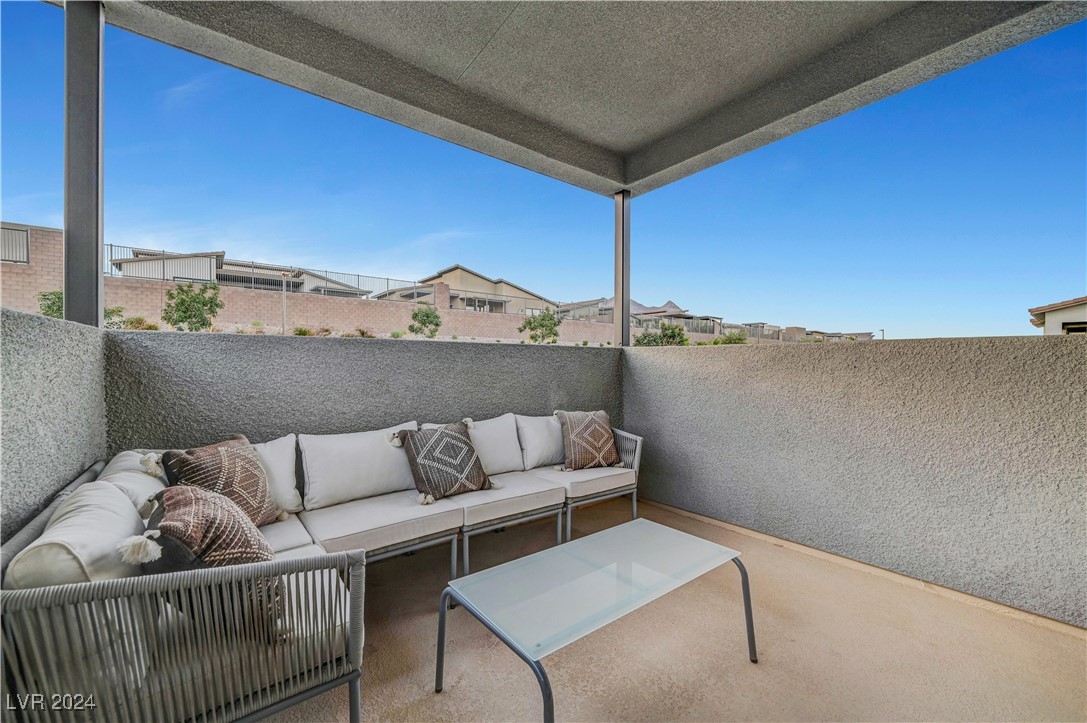 377 Crown Mesa Avenue