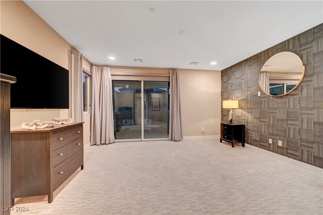 377 Crown Mesa Avenue