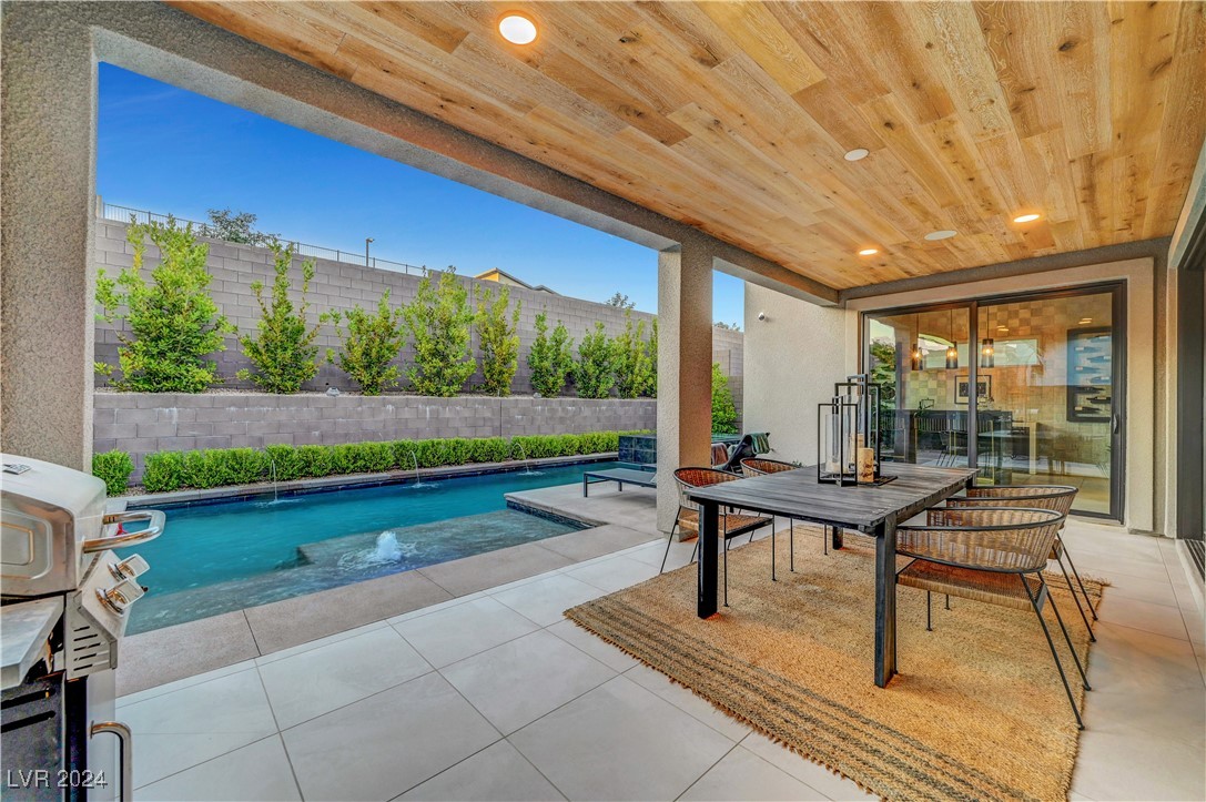 377 Crown Mesa Avenue