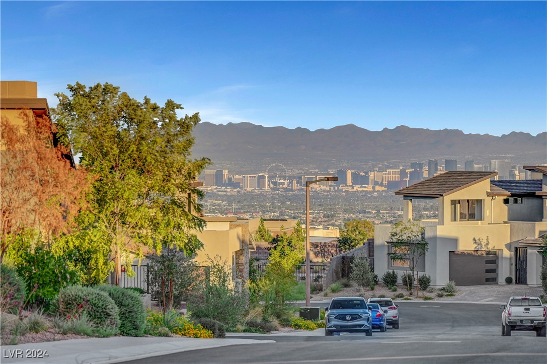 377 Crown Mesa Avenue