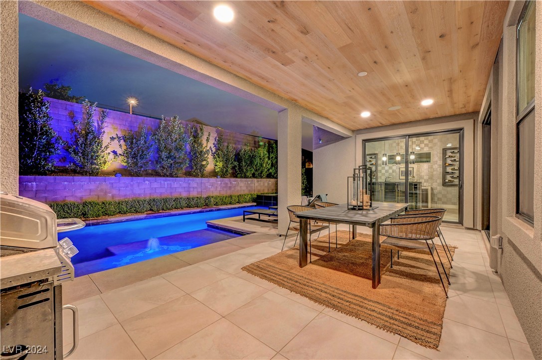 377 Crown Mesa Avenue