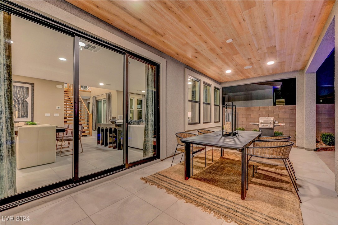 377 Crown Mesa Avenue