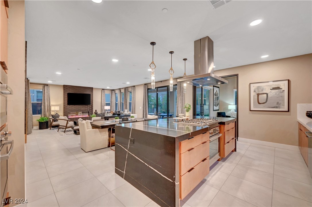 377 Crown Mesa Avenue