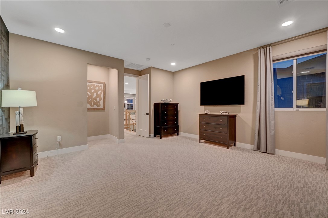 377 Crown Mesa Avenue