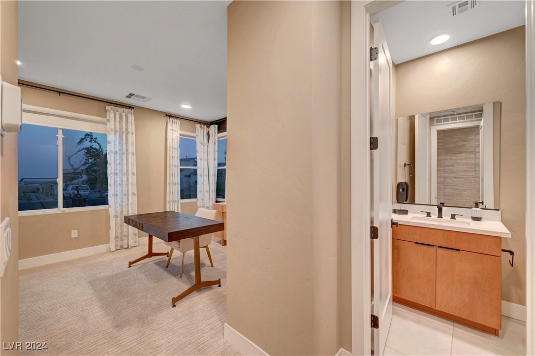 377 Crown Mesa Avenue