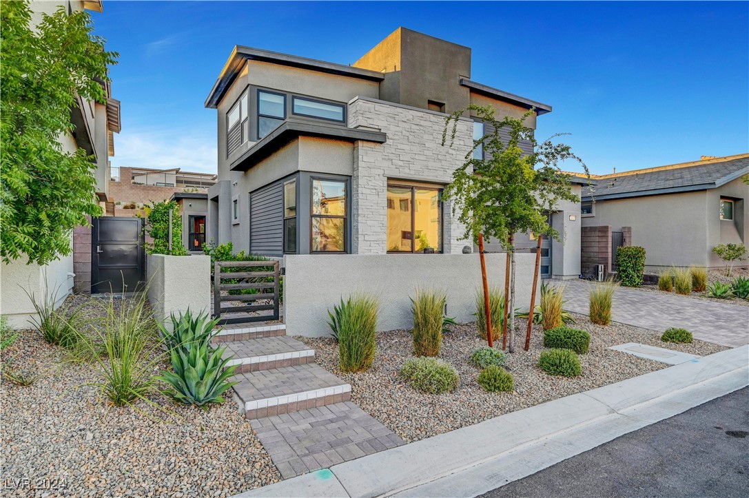 377 Crown Mesa Avenue