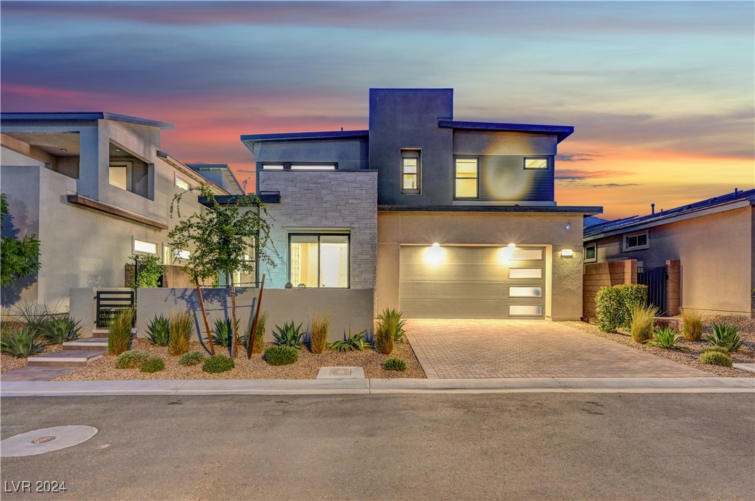 377 Crown Mesa Avenue