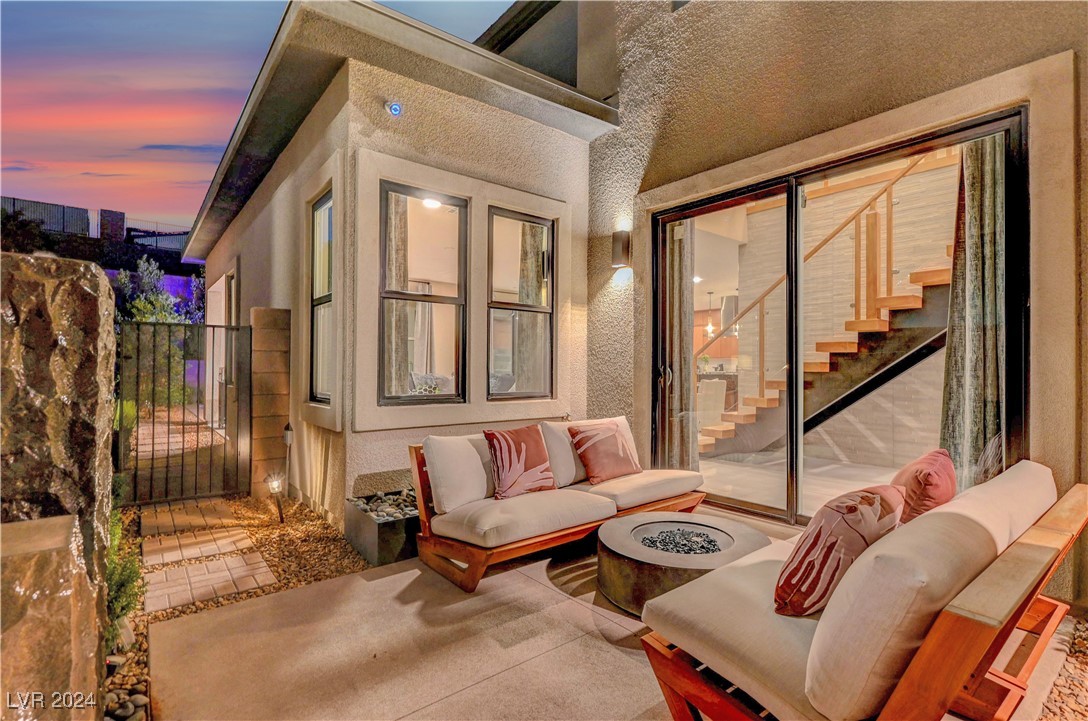 377 Crown Mesa Avenue