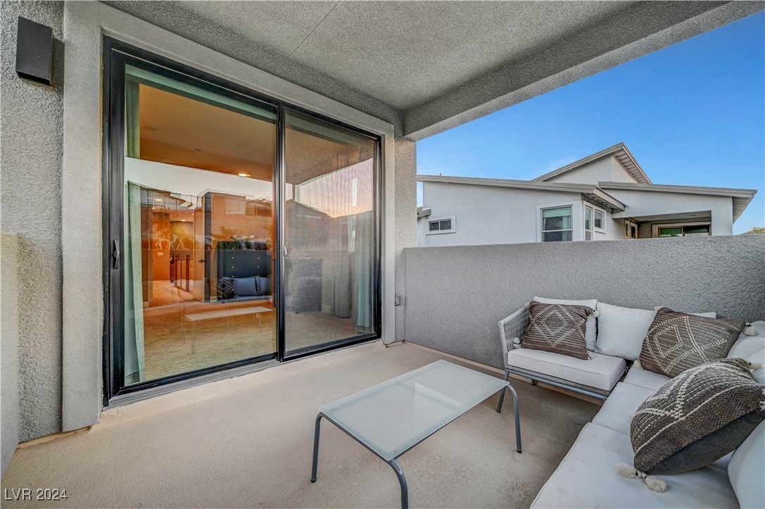 377 Crown Mesa Avenue