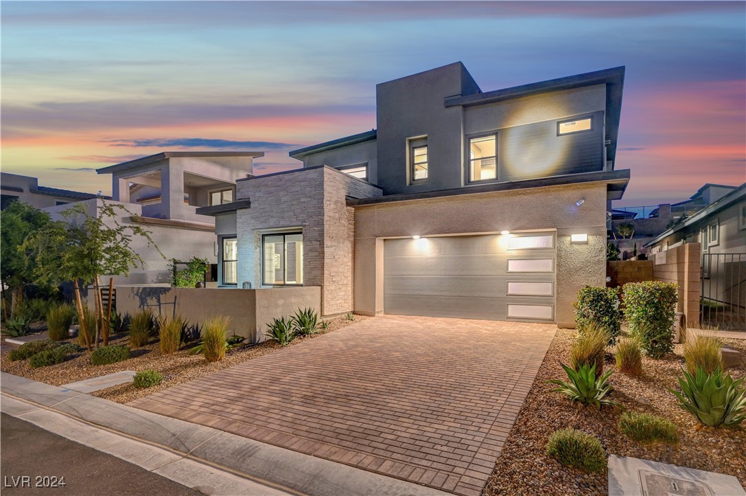 377 Crown Mesa Avenue