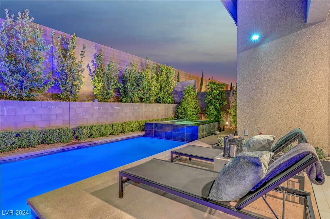 377 Crown Mesa Avenue