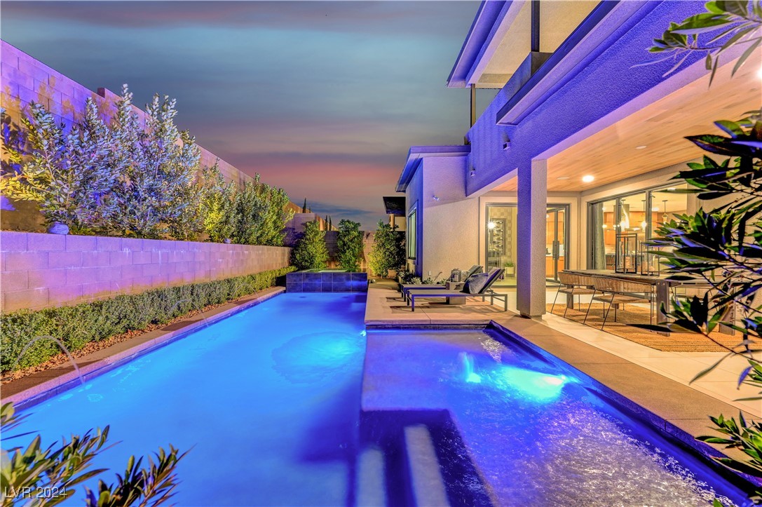 377 Crown Mesa Avenue