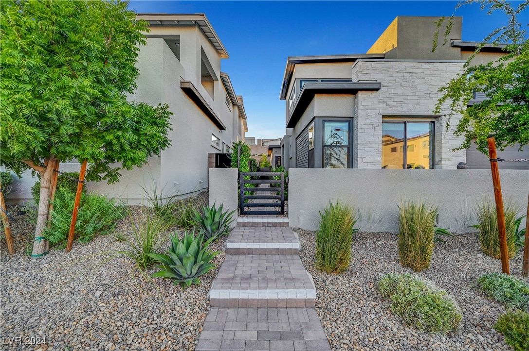 377 Crown Mesa Avenue