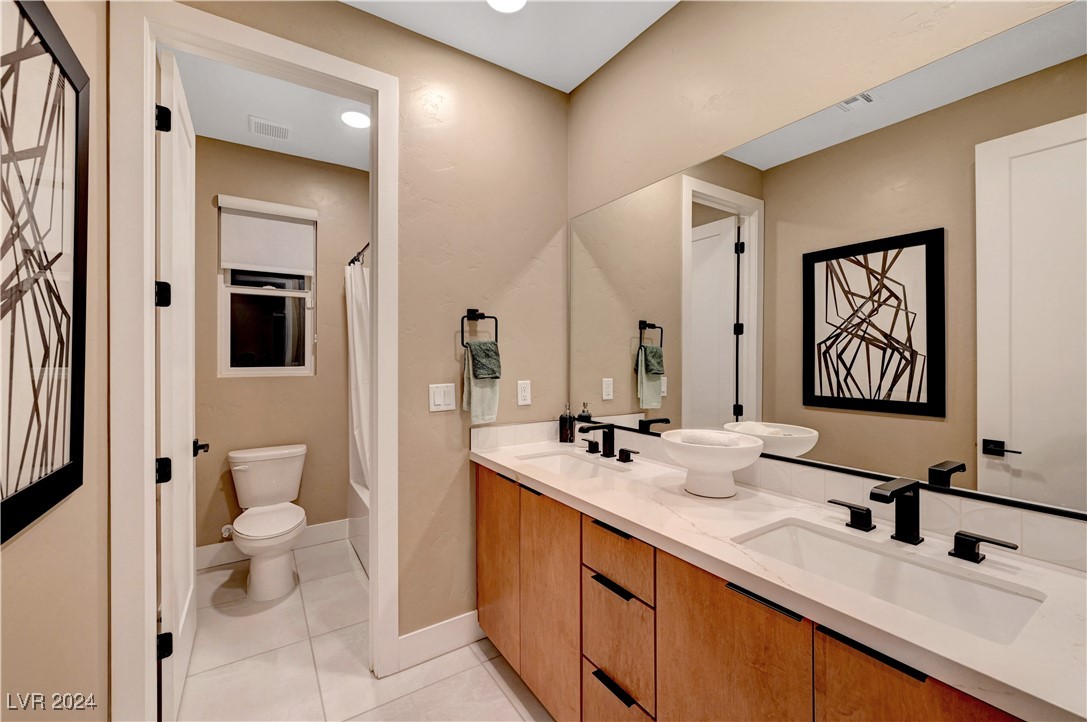 377 Crown Mesa Avenue