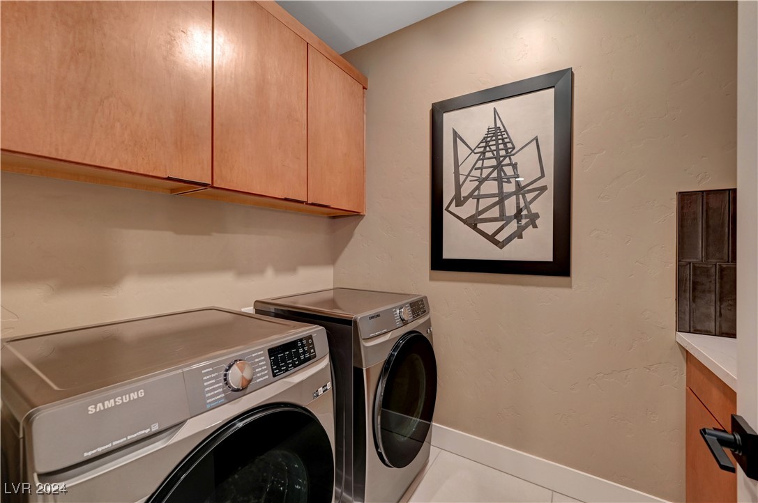 377 Crown Mesa Avenue