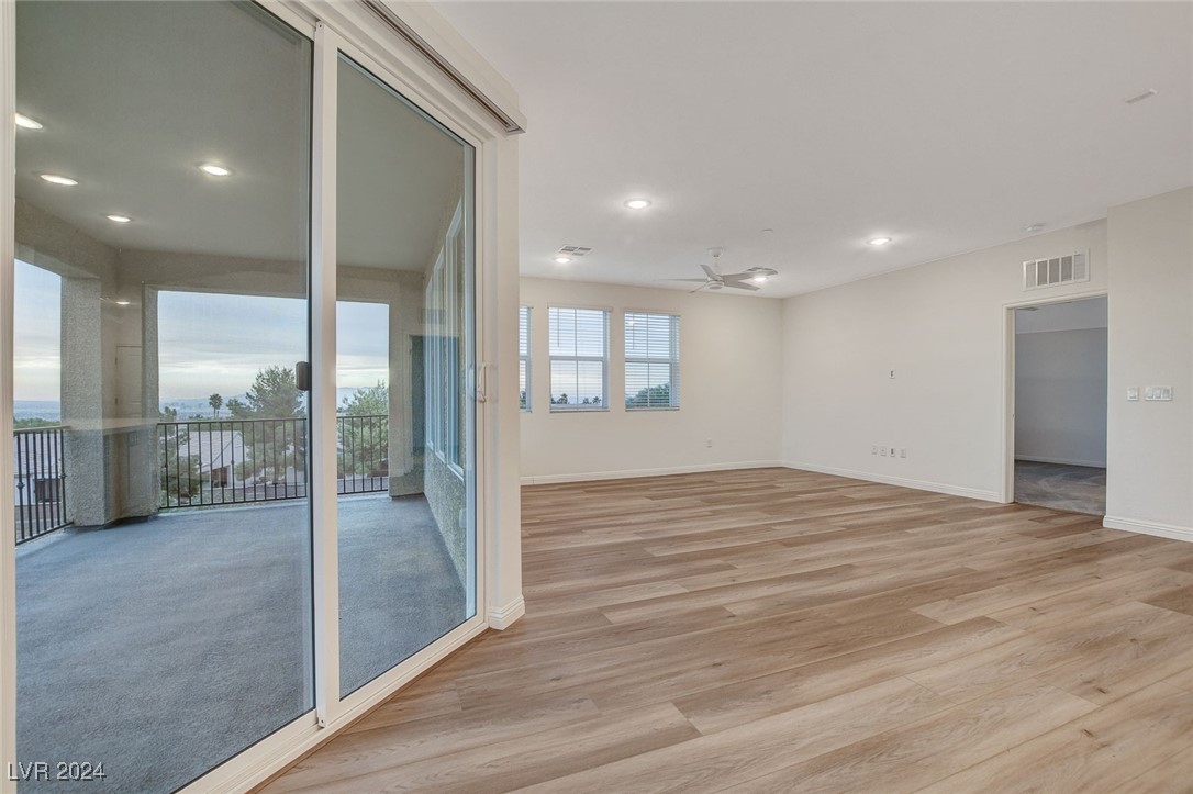 2555 Hampton Road 1209