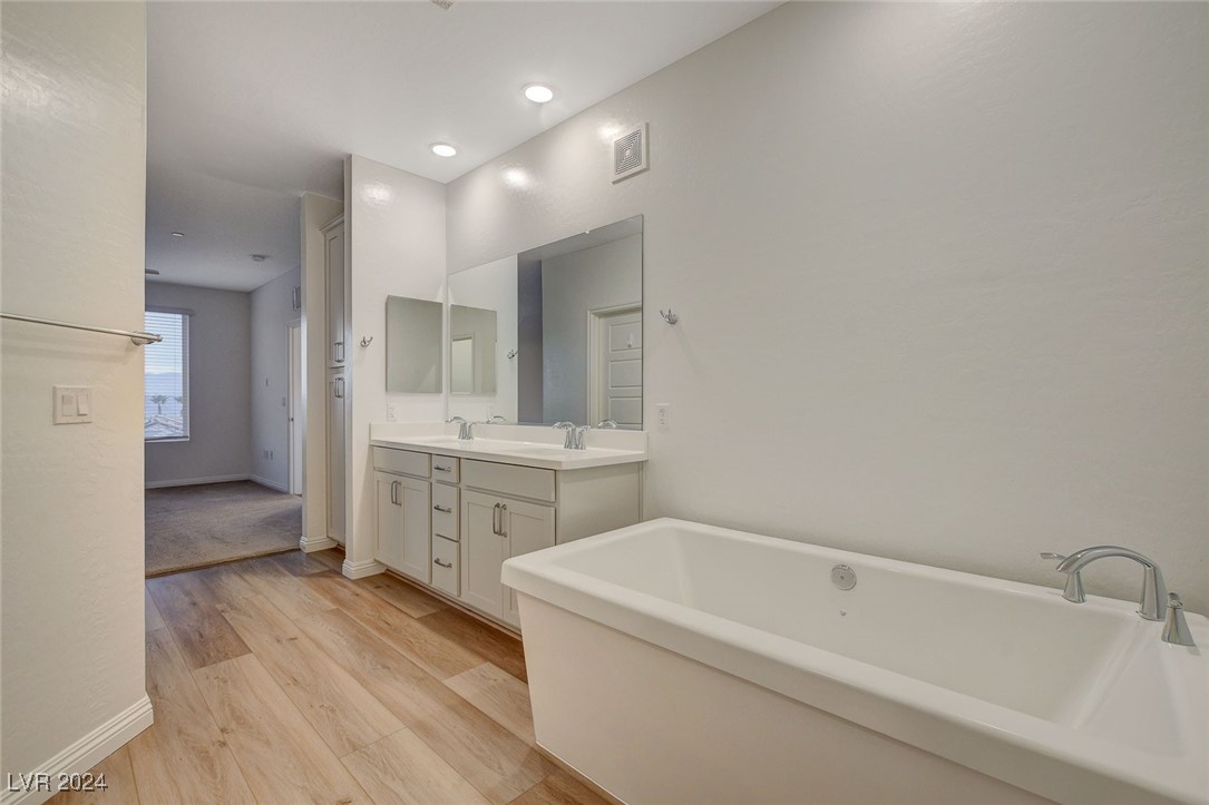 2555 Hampton Road 1209