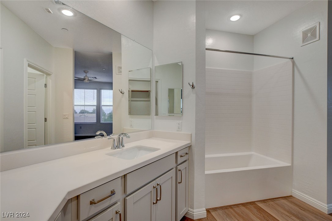 2555 Hampton Road 1209