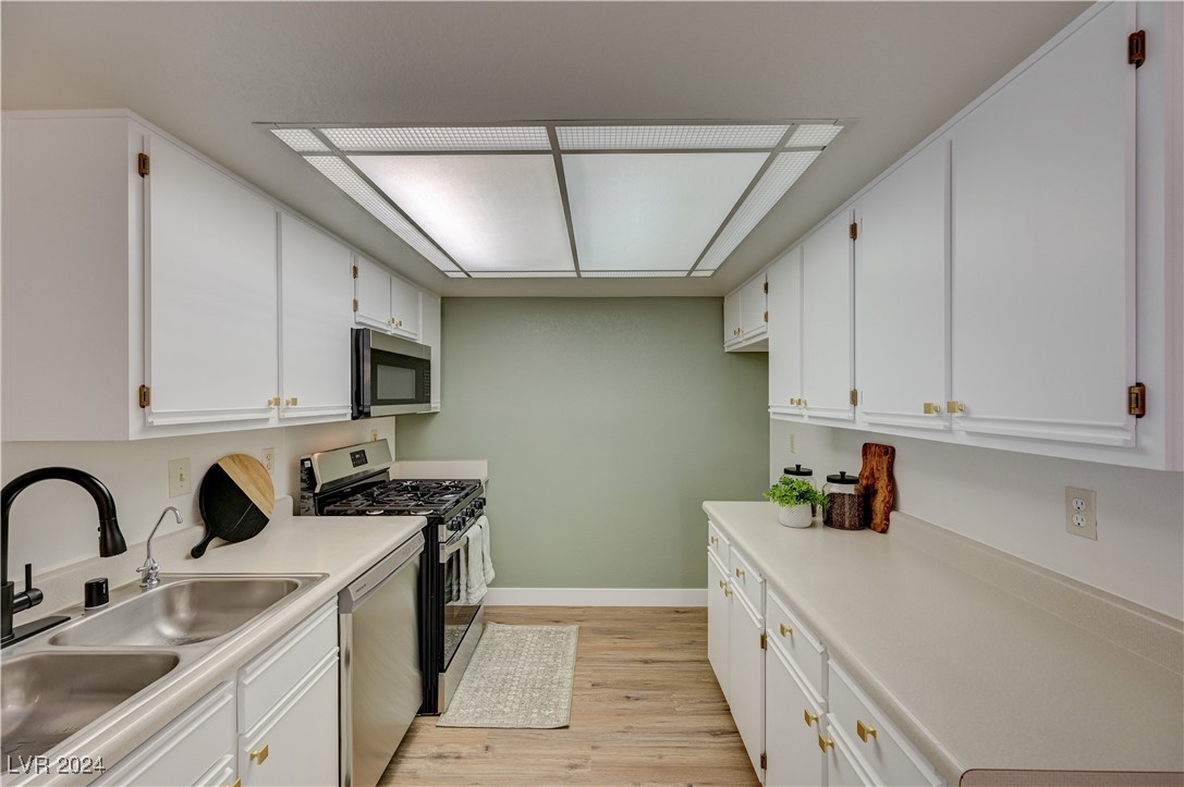 2995 East Sunset Road 119