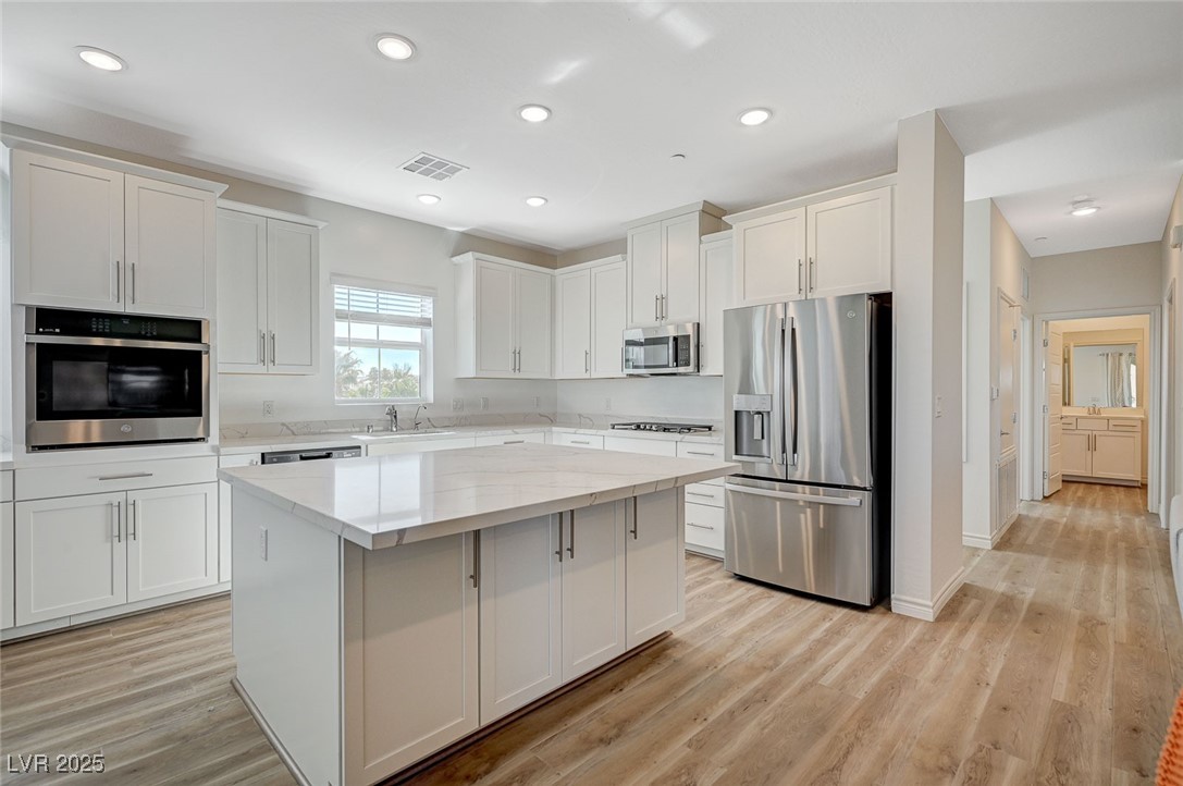 2555 Hampton Road 10302