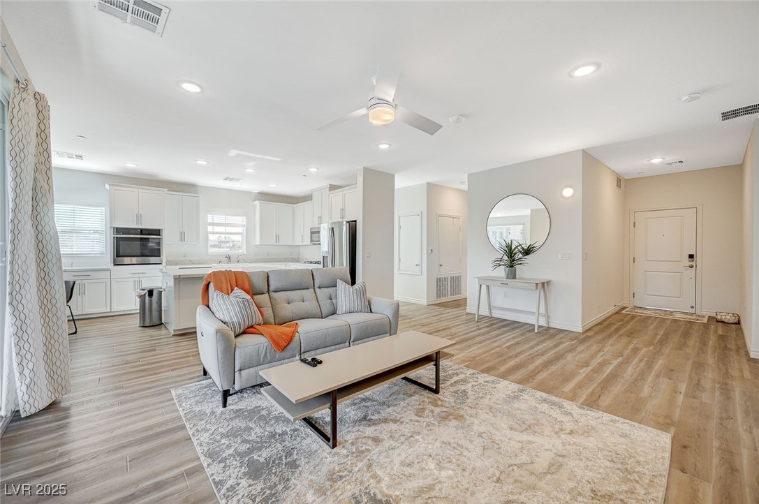 2555 Hampton Road 10302