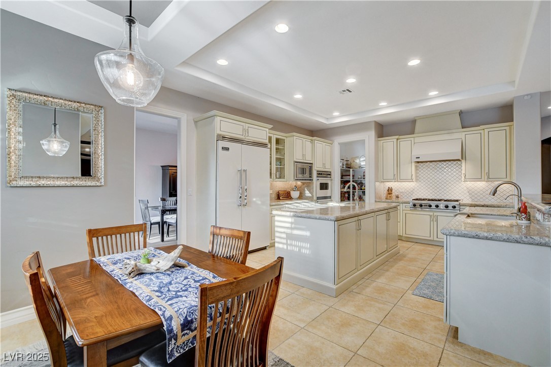 9475 Windham Heights Court