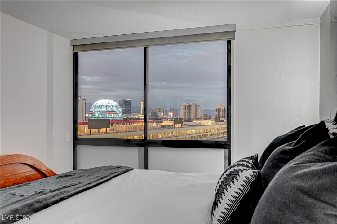 205 East Harmon Avenue 1010