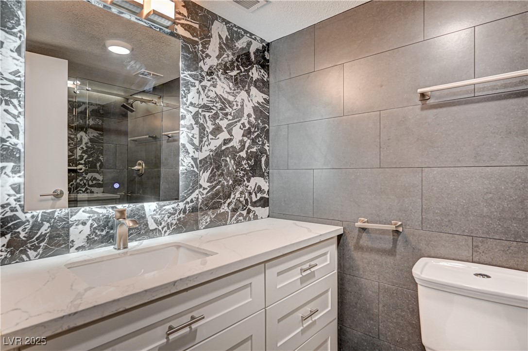 205 East Harmon Avenue 1010