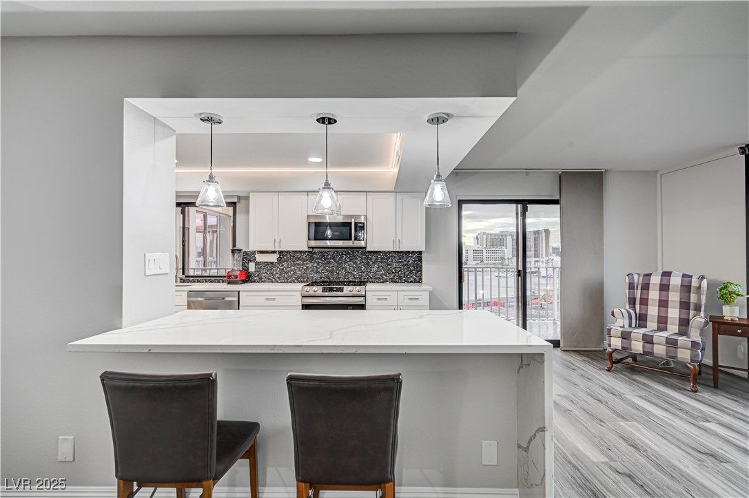 205 East Harmon Avenue 1010