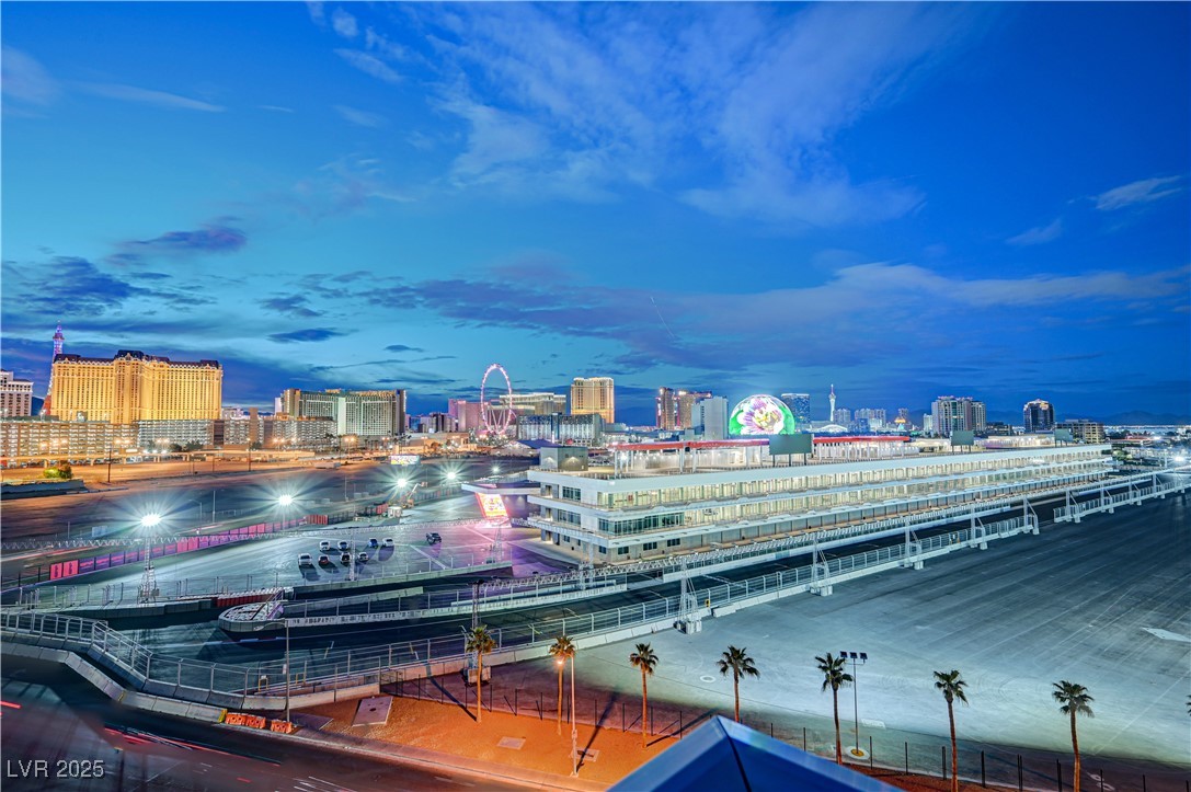 205 East Harmon Avenue 1010