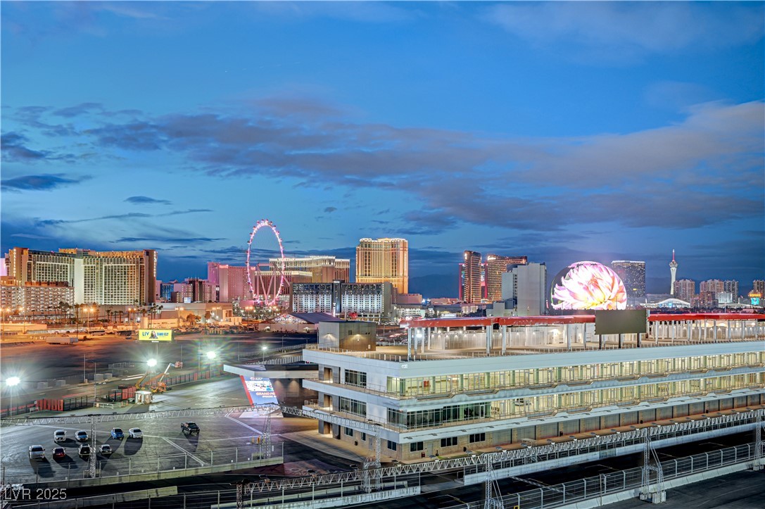 205 East Harmon Avenue 1010