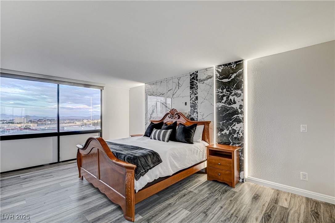 205 East Harmon Avenue 1010