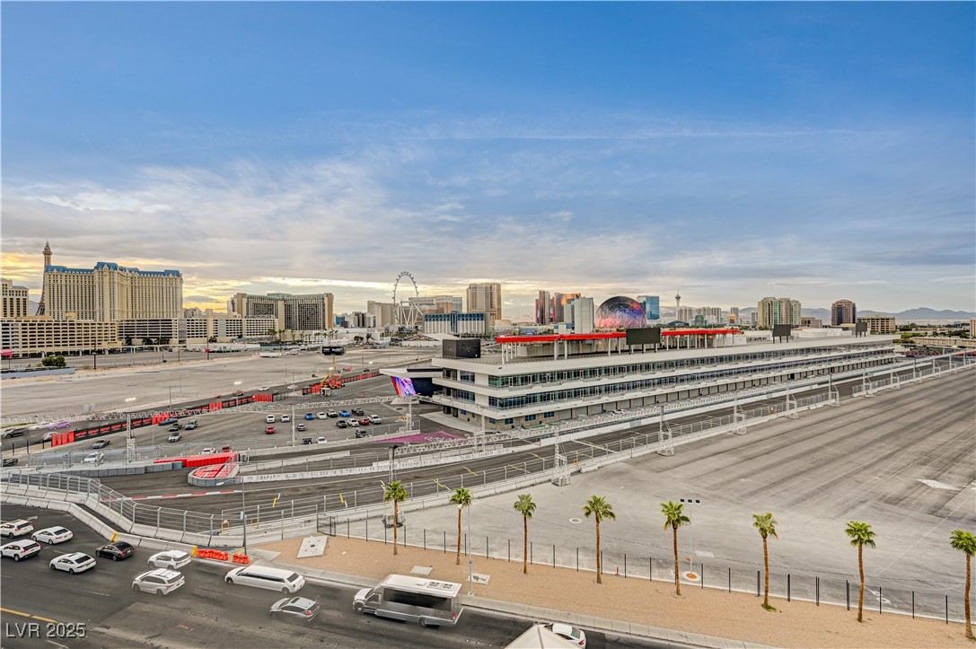 205 East Harmon Avenue 1010